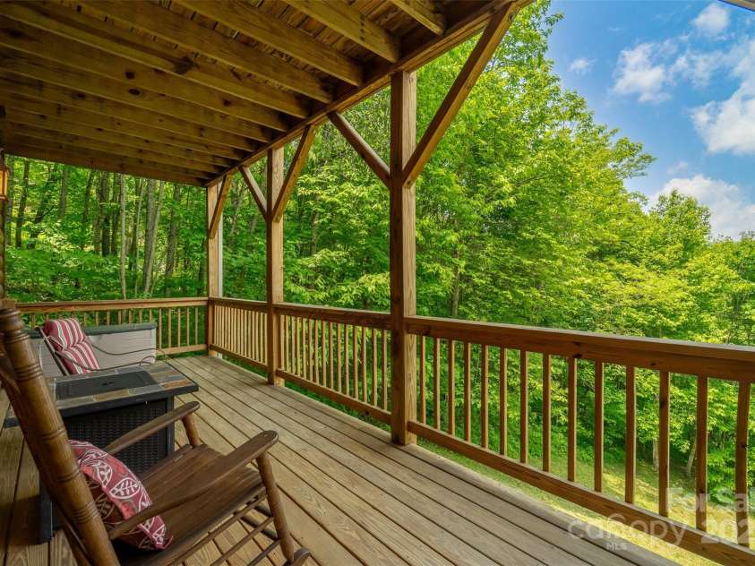 938 Trickle Creek Road, Waynesville, NC 28785.  MLS# CAR4267173, YatesRealty ID 17370. 