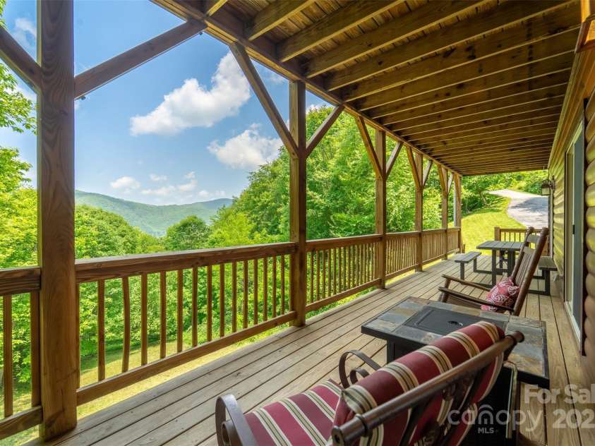 938 Trickle Creek Road, Waynesville, NC 28785.  MLS# CAR4267173, YatesRealty ID 17370. 