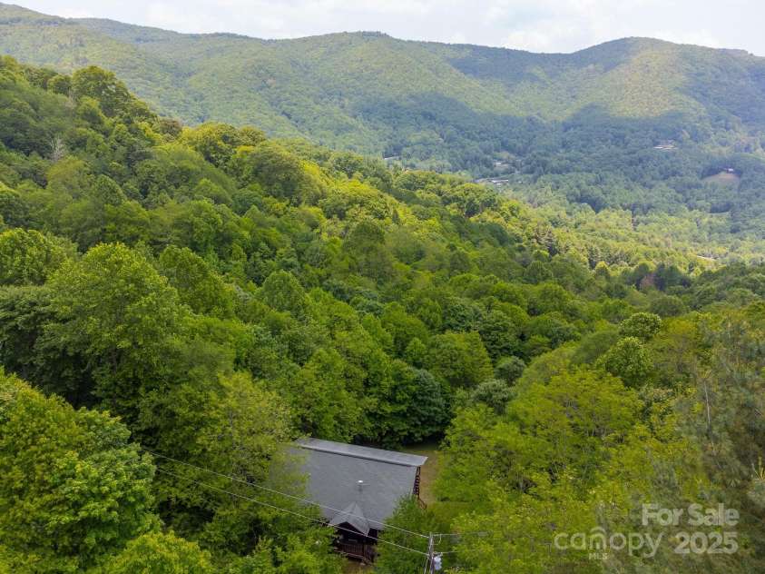 938 Trickle Creek Road, Waynesville, NC 28785.  MLS# CAR4267173, YatesRealty ID 17370. 