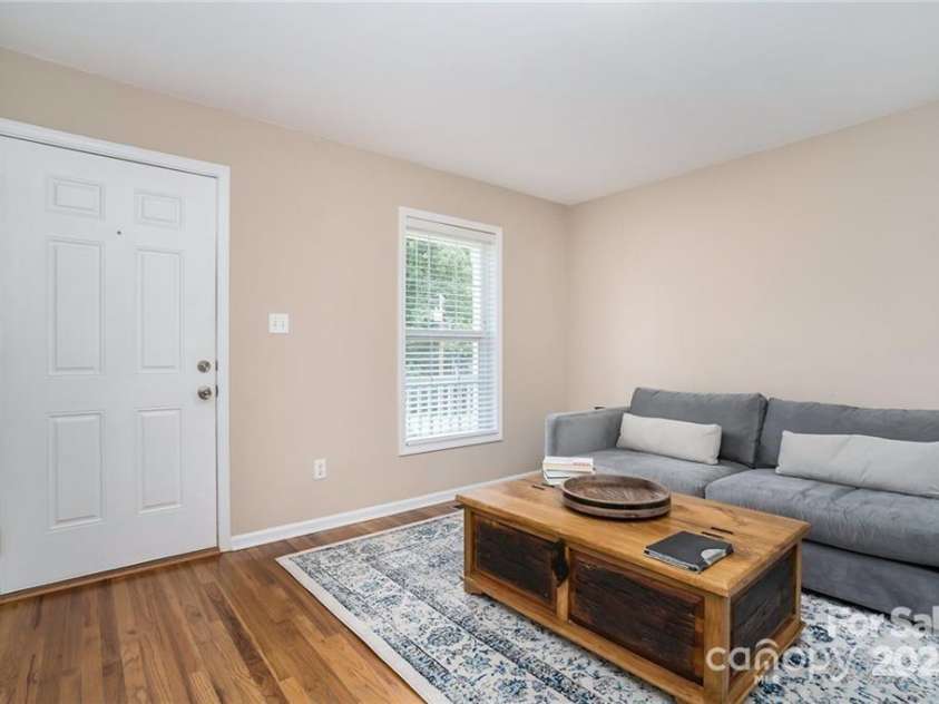 5111 Clearwater Road, Charlotte, NC 28217.  MLS# CAR4264718, YatesRealty ID 17372. 