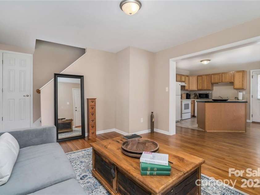 5111 Clearwater Road, Charlotte, NC 28217.  MLS# CAR4264718, YatesRealty ID 17372. 