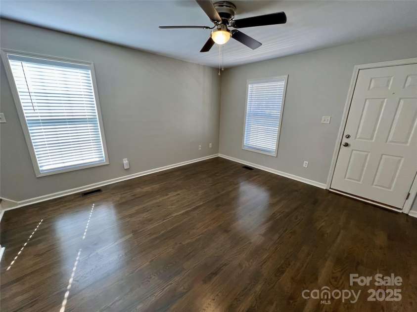 5111 Clearwater Road, Charlotte, NC 28217.  MLS# CAR4264718, YatesRealty ID 17372. 