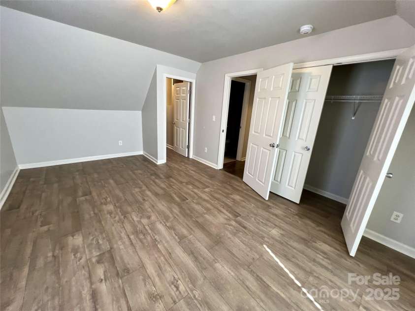 5111 Clearwater Road, Charlotte, NC 28217.  MLS# CAR4264718, YatesRealty ID 17372. 
