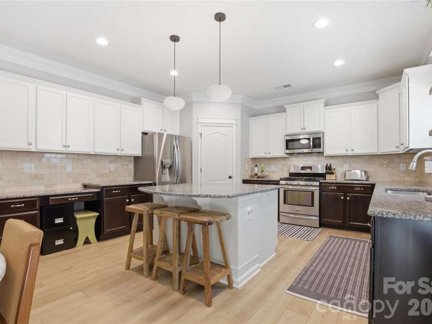 1051 Crawford Drive, Lancaster, SC 29720.  MLS# CAR4359104, YatesRealty ID 17373. Kitchen