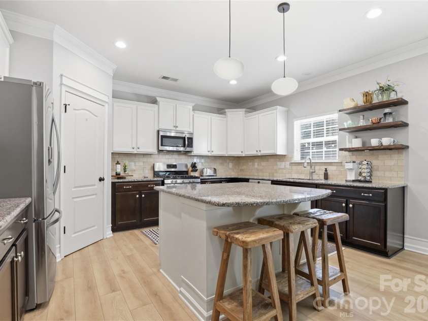 1051 Crawford Drive, Lancaster, SC 29720.  MLS# CAR4359104, YatesRealty ID 17373. Kitchen
