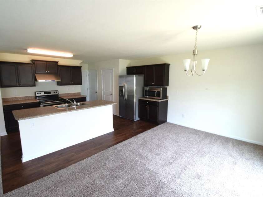 3014 Green Apple Drive, Dallas, NC 28034.  MLS# CAR4266284, YatesRealty ID 17373. 