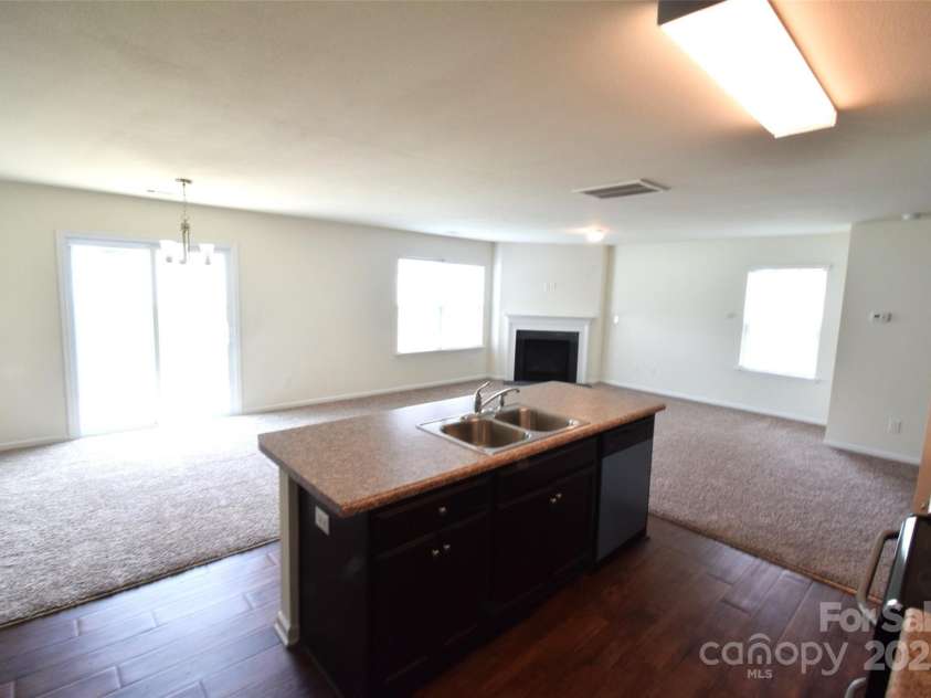 3014 Green Apple Drive, Dallas, NC 28034.  MLS# CAR4266284, YatesRealty ID 17373. 