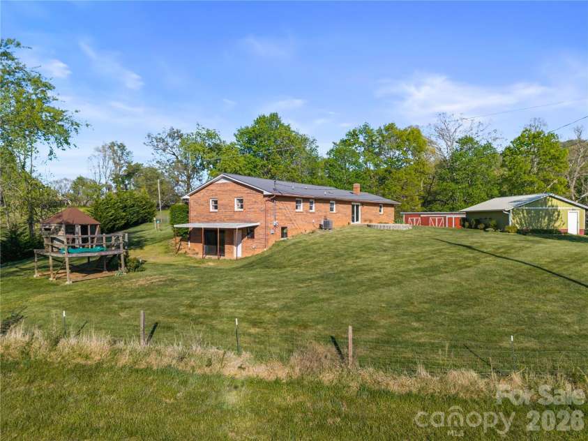 882 Queentown Road, Canton, NC 28716.  MLS# CAR4372509, YatesRealty ID 17374. 