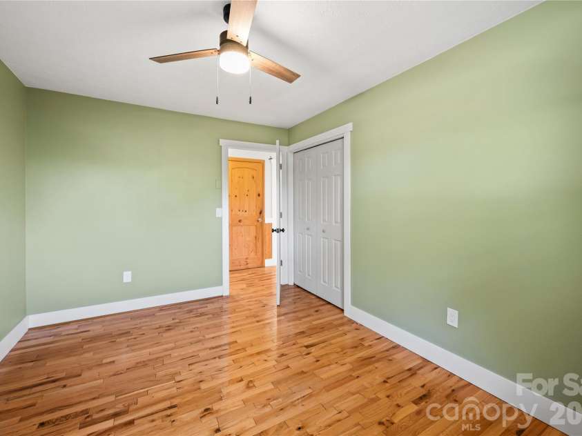 882 Queentown Road, Canton, NC 28716.  MLS# CAR4372509, YatesRealty ID 17374. 