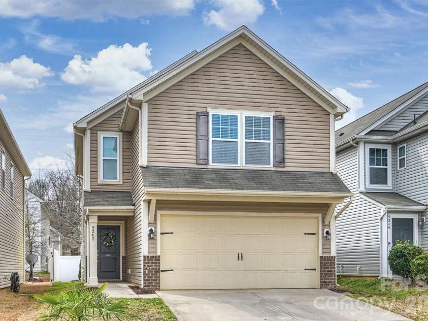 5242 Crystal Lakes Drive, Rock Hill, SC 29732.  MLS# CAR4341407, YatesRealty ID 17375. 
