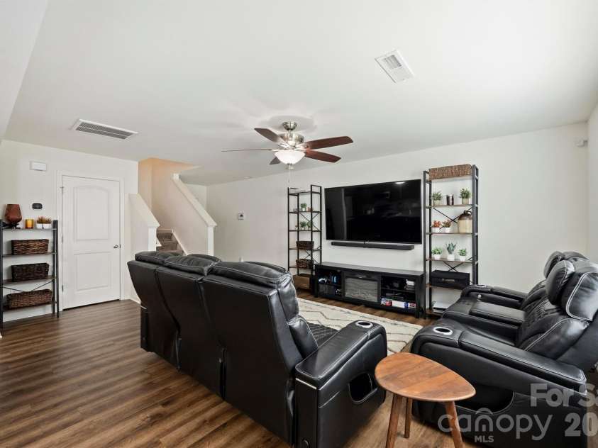 5242 Crystal Lakes Drive, Rock Hill, SC 29732.  MLS# CAR4341407, YatesRealty ID 17375. 