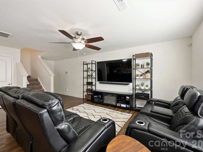 5242 Crystal Lakes Drive, Rock Hill, SC 29732.  MLS# CAR4341407, YatesRealty ID 17375. 