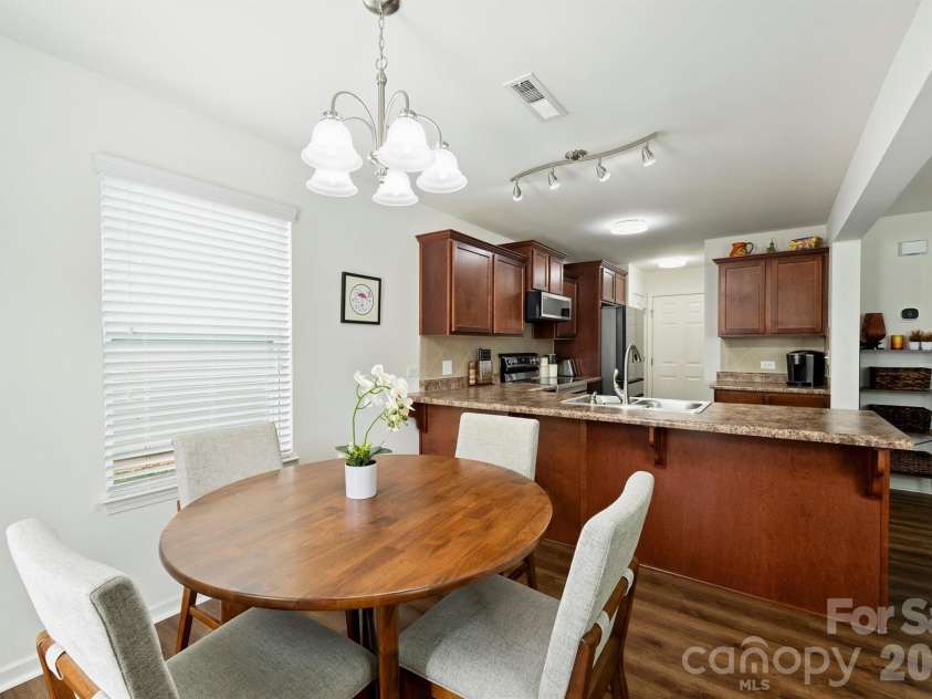 5242 Crystal Lakes Drive, Rock Hill, SC 29732.  MLS# CAR4341407, YatesRealty ID 17375. 