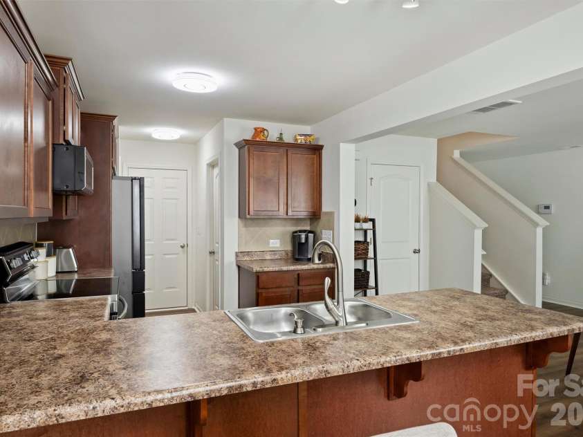 5242 Crystal Lakes Drive, Rock Hill, SC 29732.  MLS# CAR4341407, YatesRealty ID 17375. 