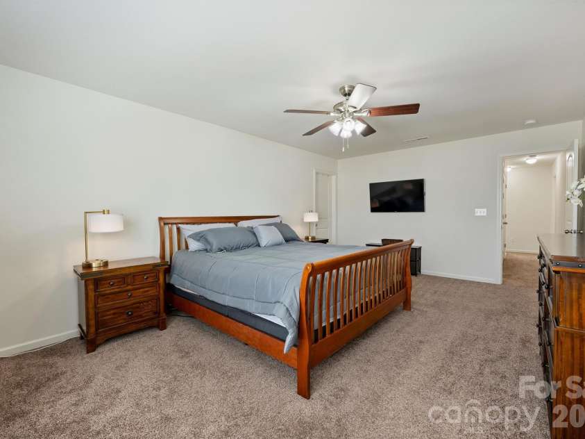 5242 Crystal Lakes Drive, Rock Hill, SC 29732.  MLS# CAR4341407, YatesRealty ID 17375. 