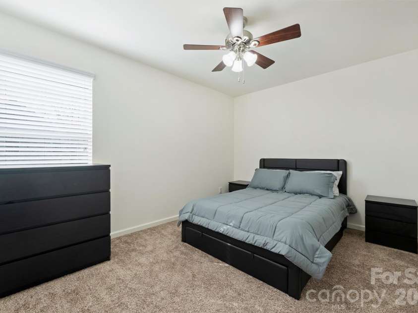 5242 Crystal Lakes Drive, Rock Hill, SC 29732.  MLS# CAR4341407, YatesRealty ID 17375. 