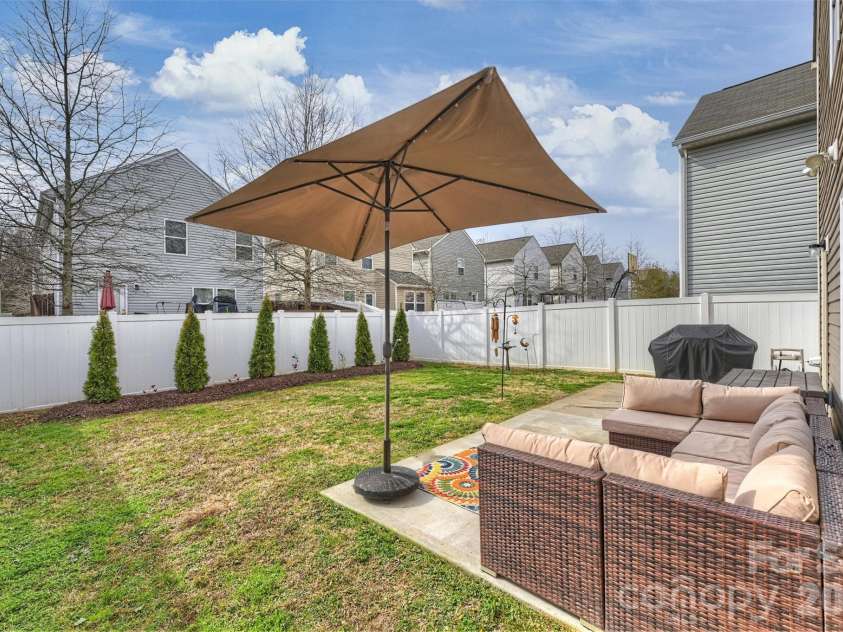 5242 Crystal Lakes Drive, Rock Hill, SC 29732.  MLS# CAR4341407, YatesRealty ID 17375. 