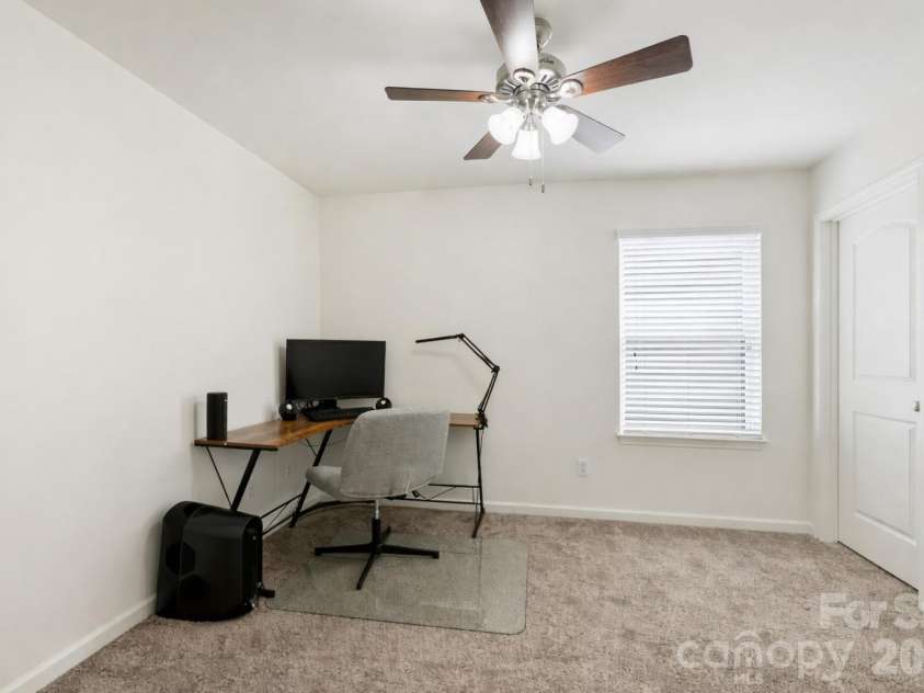 5242 Crystal Lakes Drive, Rock Hill, SC 29732.  MLS# CAR4341407, YatesRealty ID 17375. 