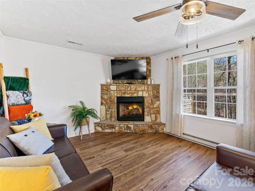 860 Creekside Drive, Maggie Valley, NC 28751.  MLS# CAR4329432, YatesRealty ID 17376. 