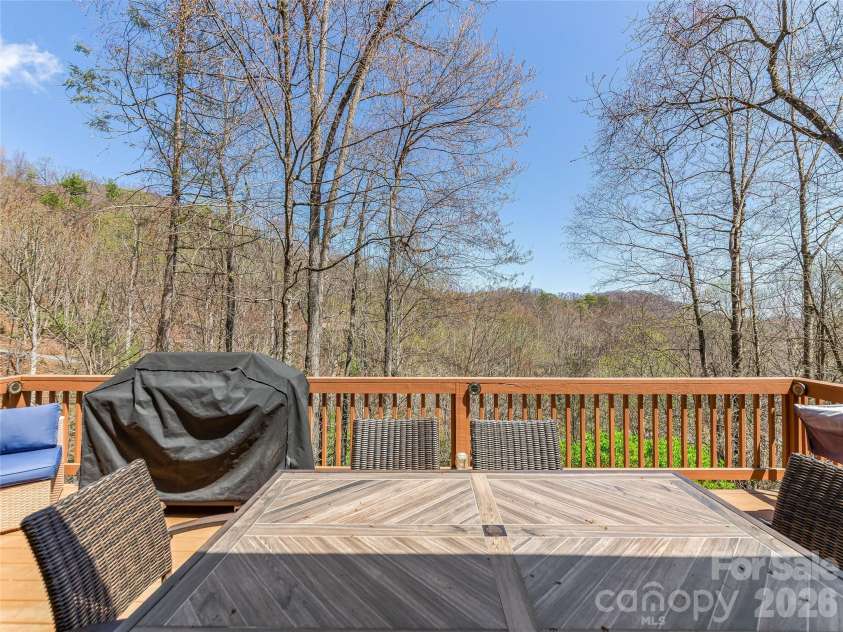 860 Creekside Drive, Maggie Valley, NC 28751.  MLS# CAR4329432, YatesRealty ID 17376. 