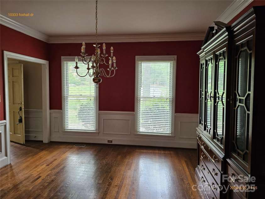 10333 Foxhall Drive, Charlotte, NC 28210.  MLS# CAR4250177, YatesRealty ID 17377. 