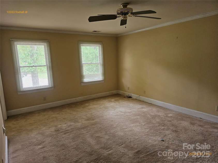 10333 Foxhall Drive, Charlotte, NC 28210.  MLS# CAR4250177, YatesRealty ID 17377. 