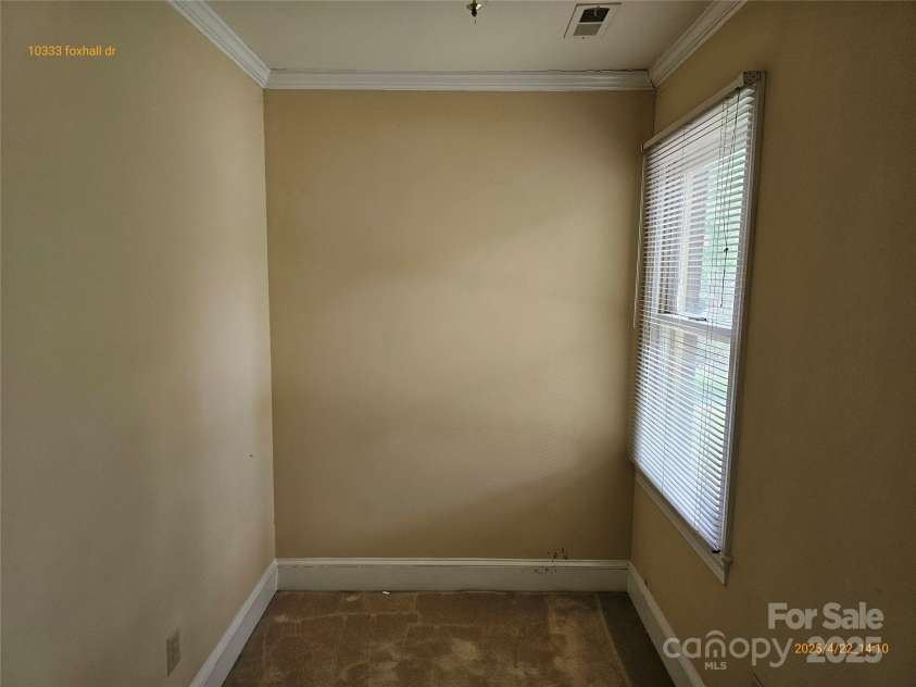 10333 Foxhall Drive, Charlotte, NC 28210.  MLS# CAR4250177, YatesRealty ID 17377. 