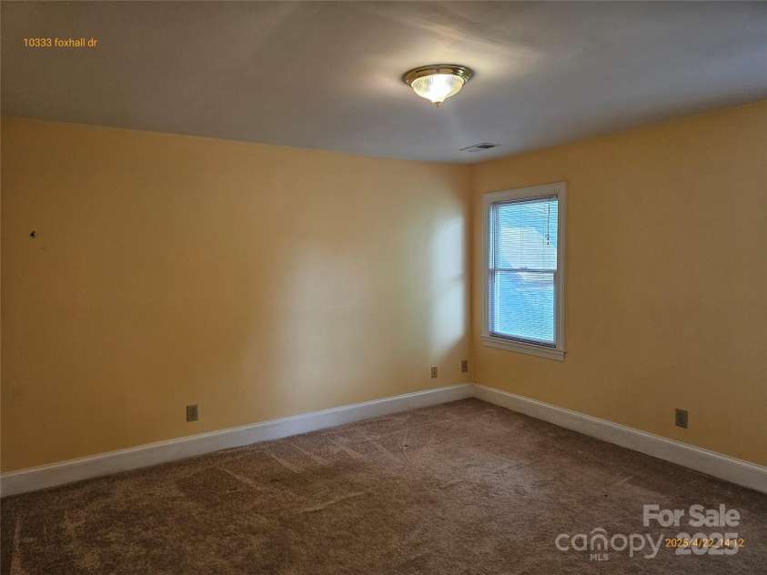 10333 Foxhall Drive, Charlotte, NC 28210.  MLS# CAR4250177, YatesRealty ID 17377. 