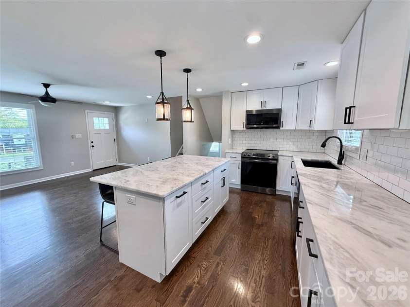 2555 Belshire Drive, Conover, NC 28613.  MLS# CAR4371202, YatesRealty ID 17377. 