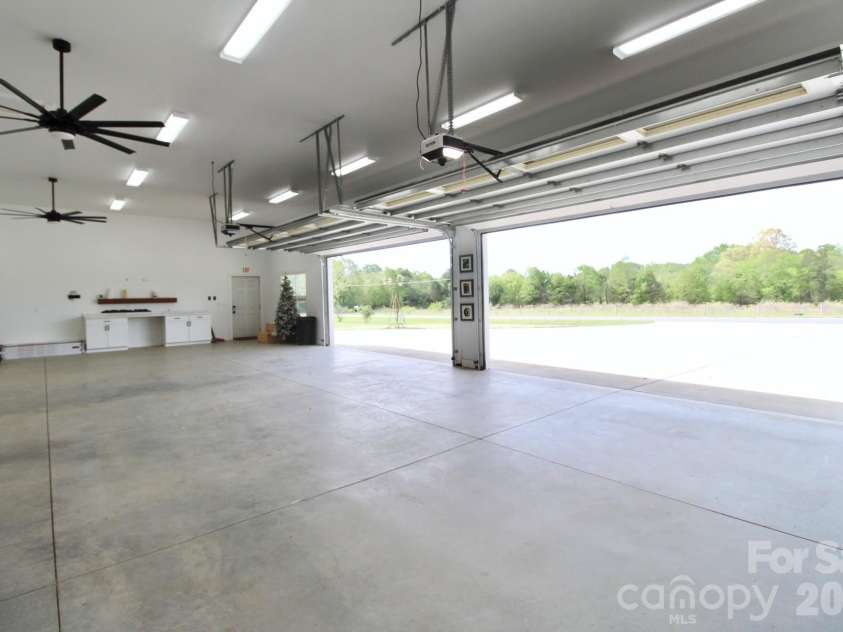 2555 Belshire Drive, Conover, NC 28613.  MLS# CAR4371202, YatesRealty ID 17377. 
