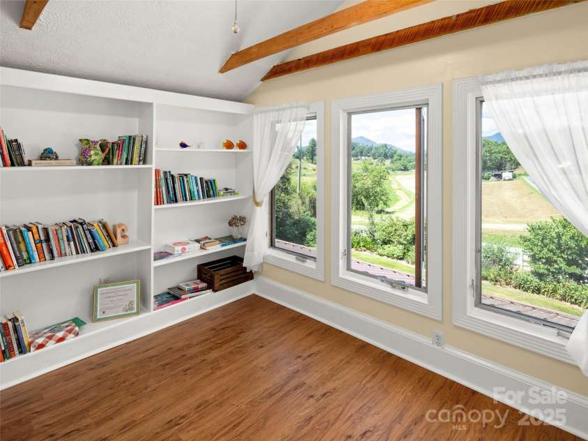 10 & 115 Gardening Frog Trail, Waynesville, NC 28785.  MLS# CAR4257119, YatesRealty ID 17378. 