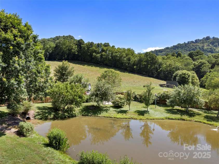 10 & 115 Gardening Frog Trail, Waynesville, NC 28785.  MLS# CAR4257119, YatesRealty ID 17378. 