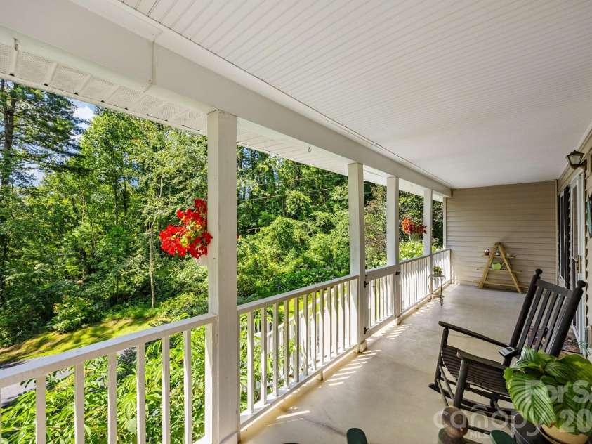 73 Waters Road, Asheville, NC 28805.  MLS# CAR4364687, YatesRealty ID 17378. 