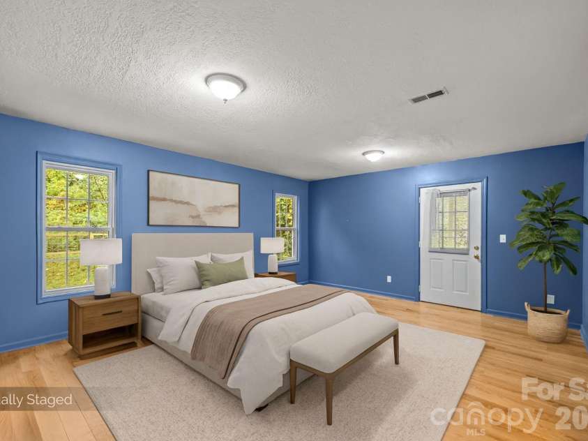73 Waters Road, Asheville, NC 28805.  MLS# CAR4364687, YatesRealty ID 17378. Primary bedroom