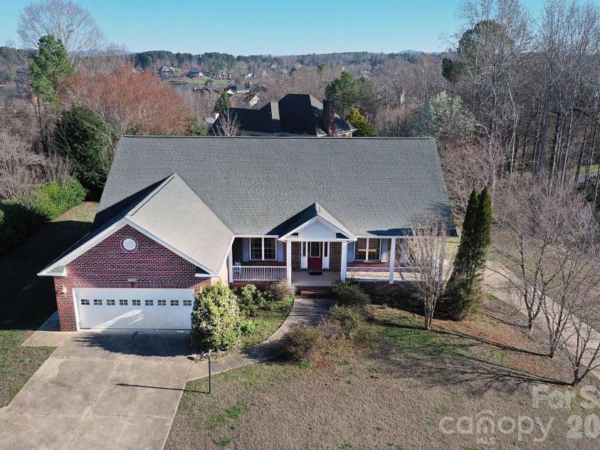 640 40th Avenue Lane, Hickory, NC 28601.  MLS# CAR4353443, YatesRealty ID 17379. Front