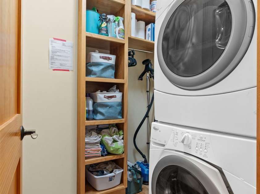 9 Reynolds Road, Asheville, NC 28806.  MLS# CAR4262790, YatesRealty ID 17379. 