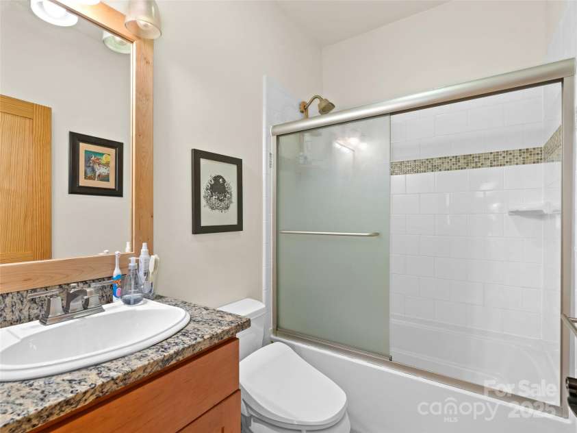 9 Reynolds Road, Asheville, NC 28806.  MLS# CAR4262790, YatesRealty ID 17379. 