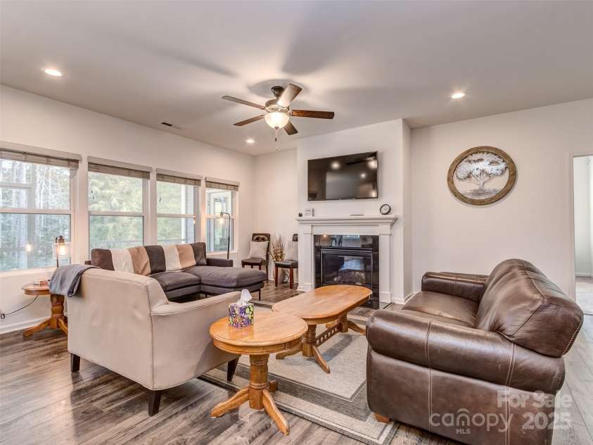 5220 Admirals Landing, Lancaster, SC 29720.  MLS# CAR4317733, YatesRealty ID 1738. 