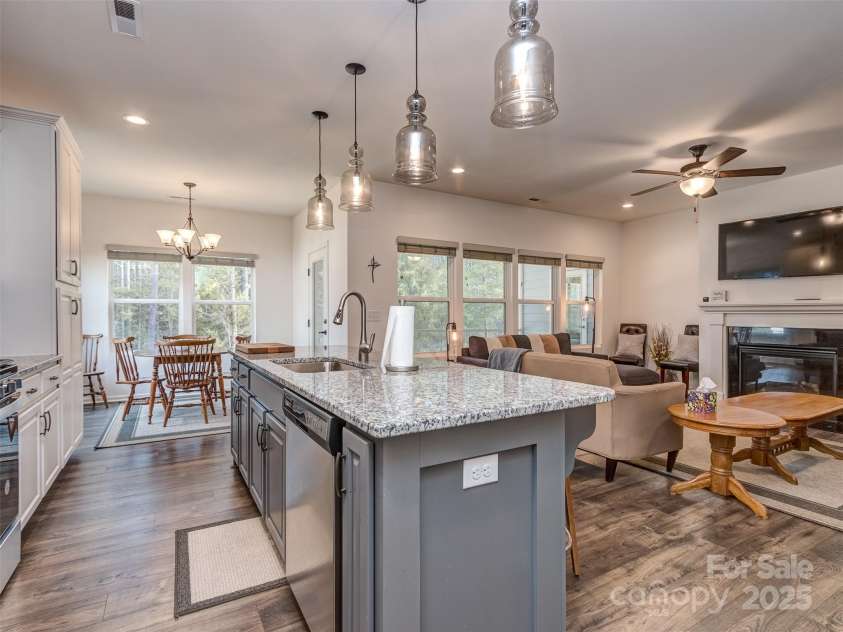 5220 Admirals Landing, Lancaster, SC 29720.  MLS# CAR4317733, YatesRealty ID 1738. 