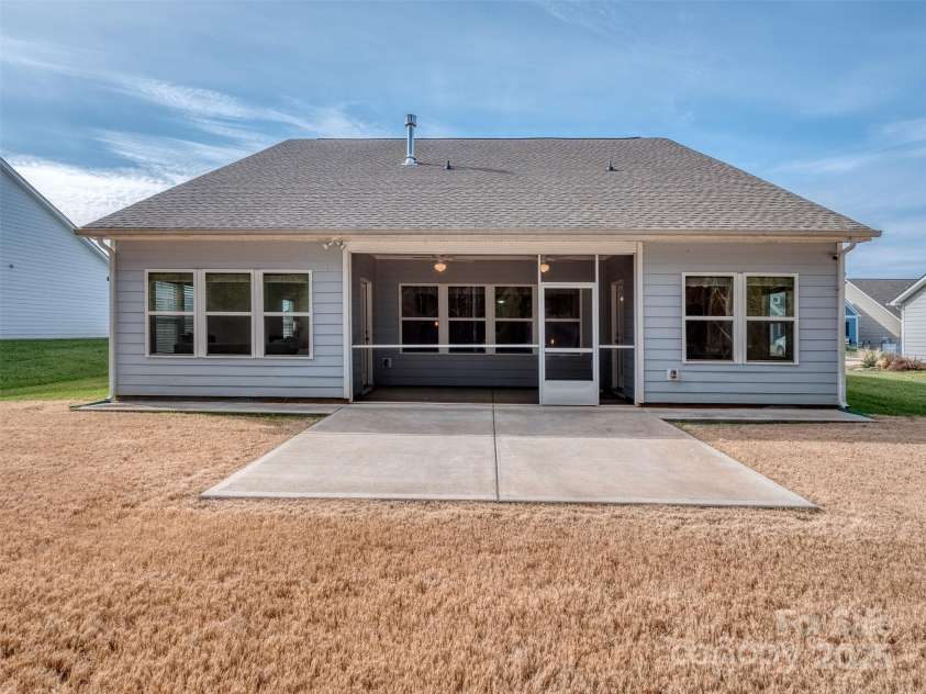 5220 Admirals Landing, Lancaster, SC 29720.  MLS# CAR4317733, YatesRealty ID 1738. 