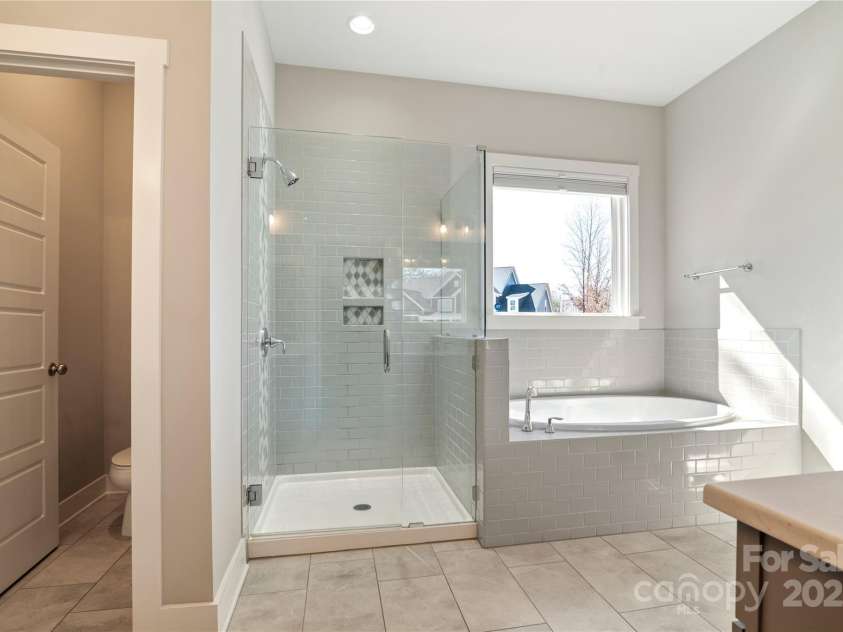 182 Walking Horse Trail, Davidson, NC 28036.  MLS# CAR4227421, YatesRealty ID 17380. 