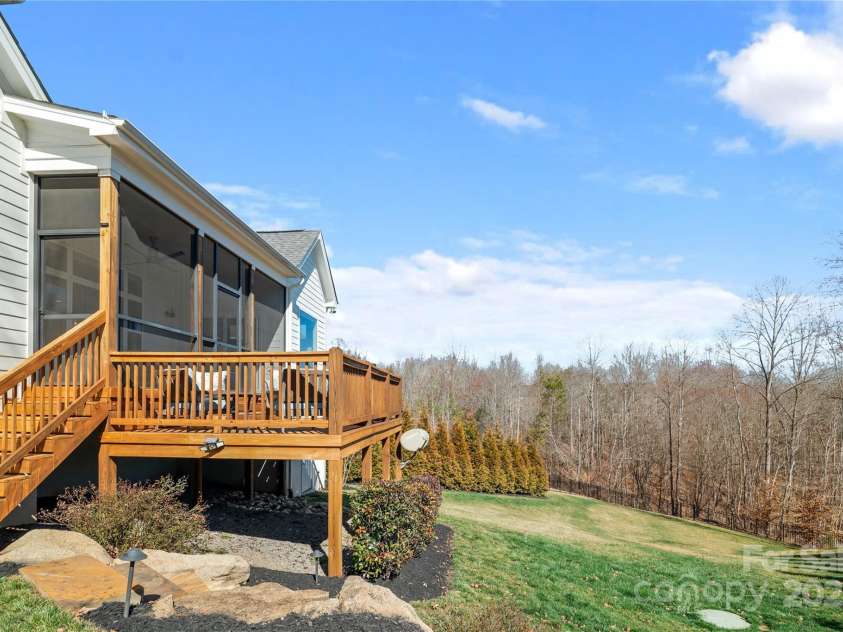 182 Walking Horse Trail, Davidson, NC 28036.  MLS# CAR4227421, YatesRealty ID 17380. 