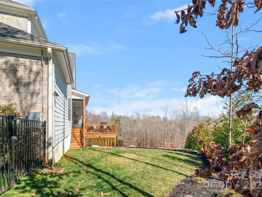 182 Walking Horse Trail, Davidson, NC 28036.  MLS# CAR4227421, YatesRealty ID 17380. 