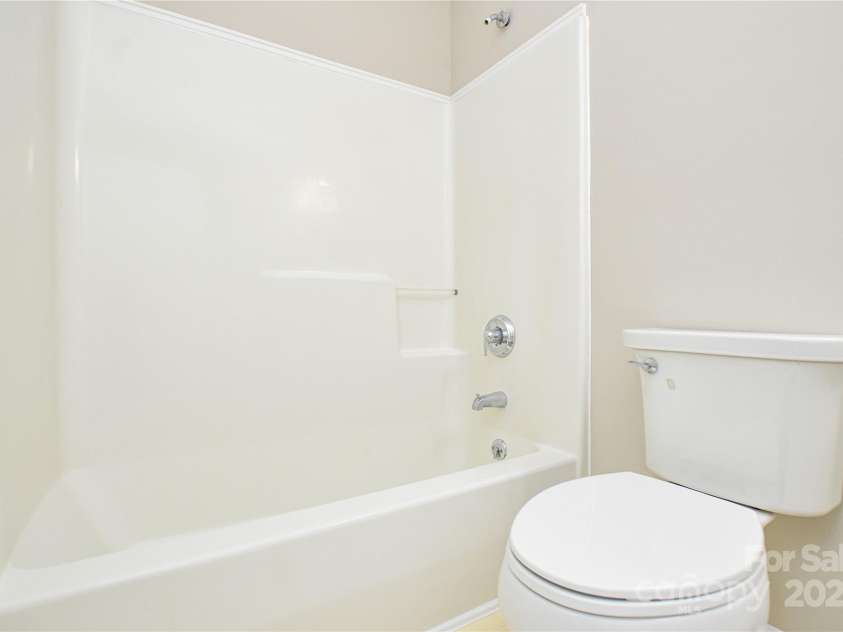 105 Woodsong Lane, Mooresville, NC 28117.  MLS# CAR4257956, YatesRealty ID 17381. 