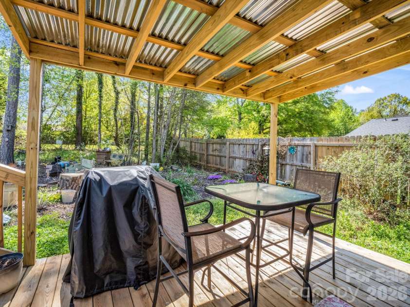 198 Parkland Drive, Forest City, NC 28043.  MLS# CAR4367380, YatesRealty ID 17381. 