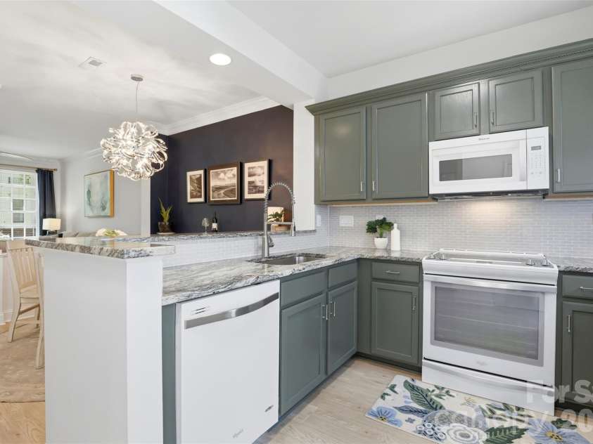 13928 Cinnabar Place, Huntersville, NC 28078.  MLS# CAR4373136, YatesRealty ID 17382. 