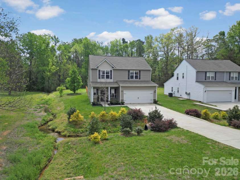 12120 Plover Drive, Charlotte, NC 28269.  MLS# CAR4366477, YatesRealty ID 17383. 