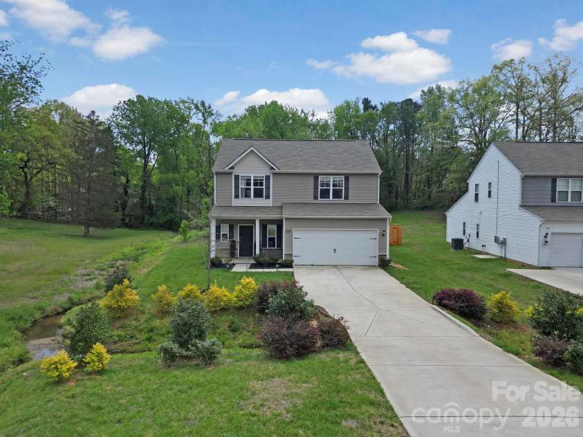 12120 Plover Drive, Charlotte, NC 28269.  MLS# CAR4366477, YatesRealty ID 17383. 