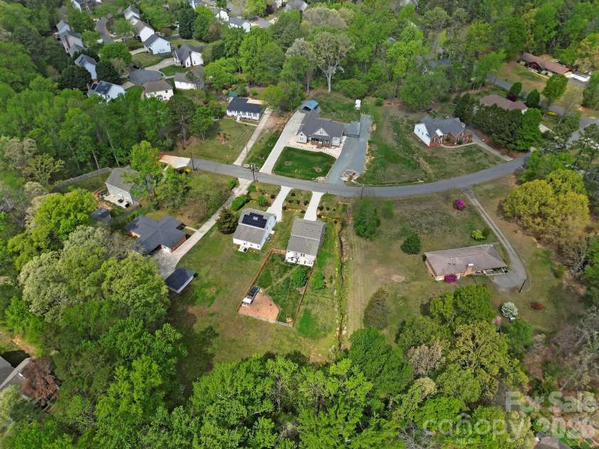 12120 Plover Drive, Charlotte, NC 28269.  MLS# CAR4366477, YatesRealty ID 17383. 