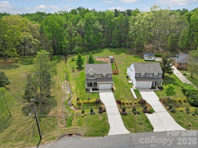 12120 Plover Drive, Charlotte, NC 28269.  MLS# CAR4366477, YatesRealty ID 17383. 